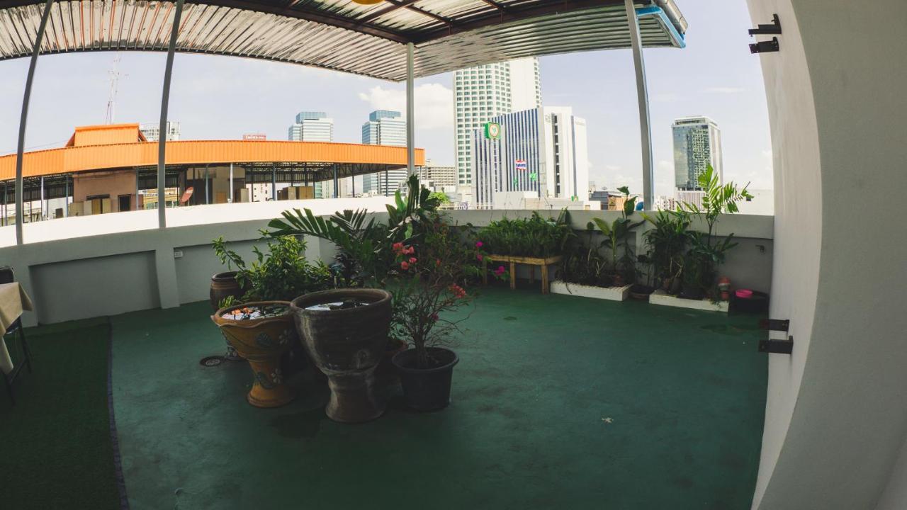 Appartamento Step One At Bangkok Esterno foto